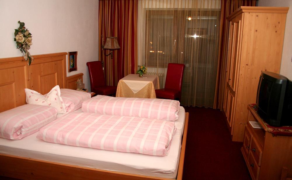 Hotel Edelweiss Fügen Habitación foto