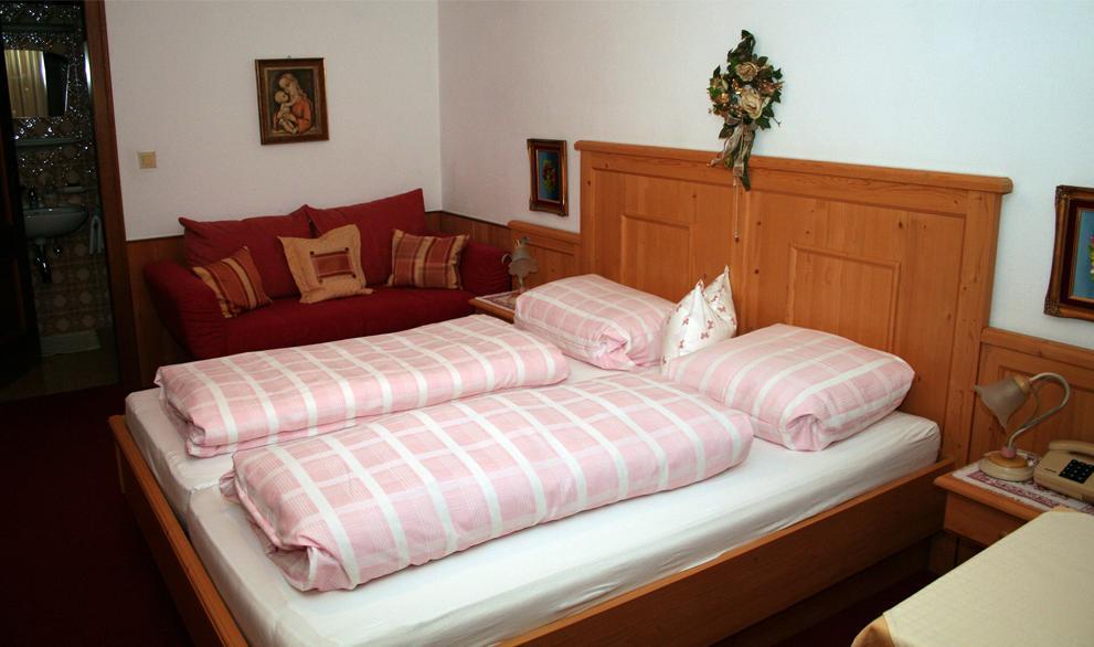 Hotel Edelweiss Fügen Habitación foto
